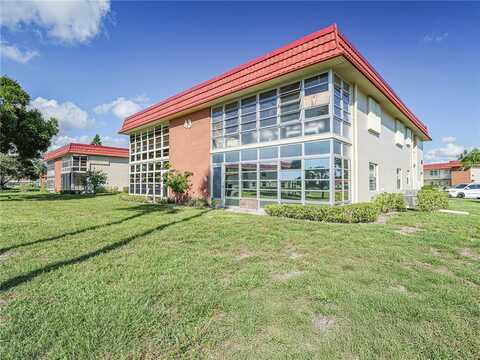 43 Woodland Drive unit: 205, Vero Beach, FL 32962