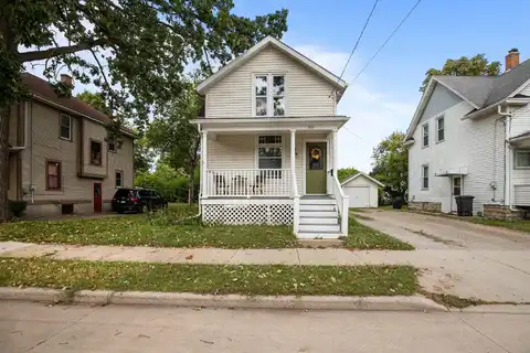 312 W MELVIN Avenue, OSHKOSH, WI 54901