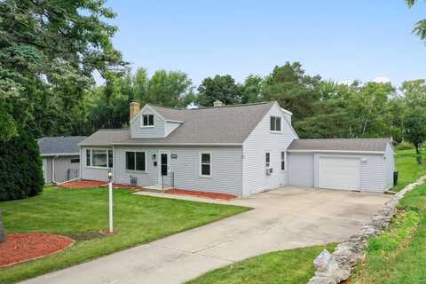 220 BRYAN Street, GREEN BAY, WI 54301