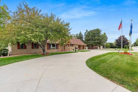 2424 RIVERSIDE Drive, GREEN BAY, WI 54301