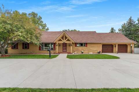 2424 RIVERSIDE Drive, GREEN BAY, WI 54301