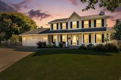 2352 BAY BEACH Court, GREEN BAY, WI 54302