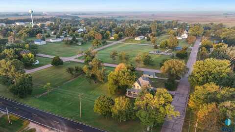 621 East St, Spencer, SD 57374