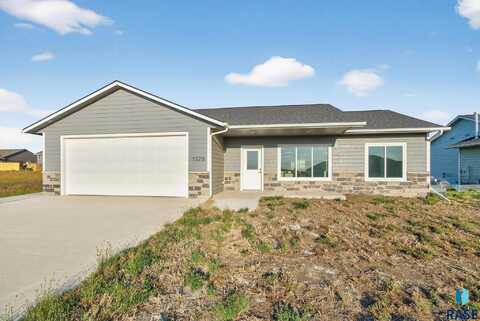 1320 N Titan Ave, Tea, SD 57064