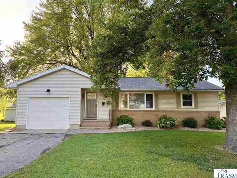804 4th St. SE, Waseca, MN 56093