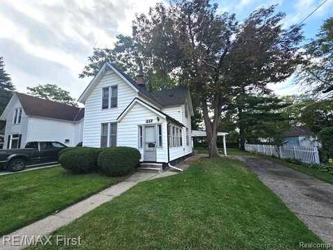 217 Jones Street, Mount Clemens, MI 48043