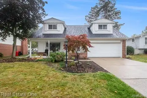 27249 Nantucket Drive, Southfield, MI 48076