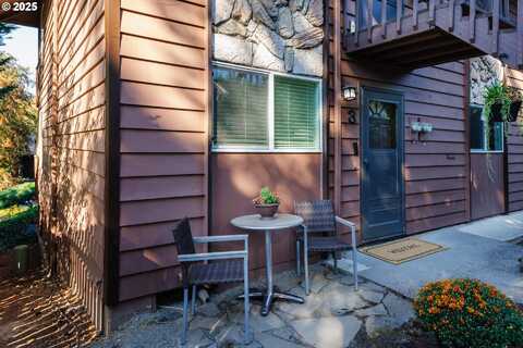 5005 SW MITCHELL ST, Portland, OR 97221