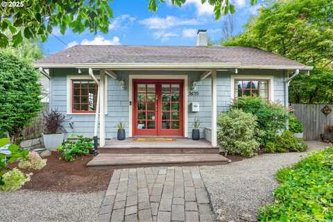 3835 SE CRYSTAL SPRINGS BLVD, Portland, OR 97202