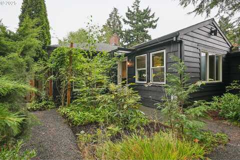 2224 NE 79TH AVE, Portland, OR 97213