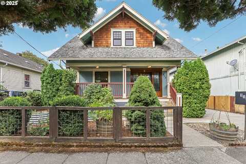 313 SE 83RD AVE, Portland, OR 97216