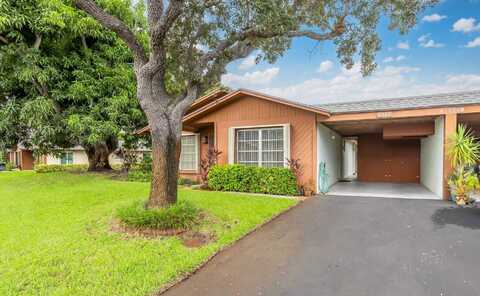 2667 SE 27th Lane, Boynton Beach, FL 33435