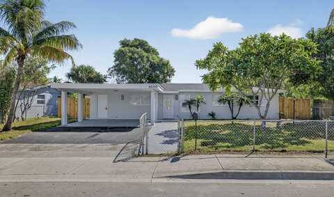 4200 NE 3rd Avenue, Deerfield Beach, FL 33064