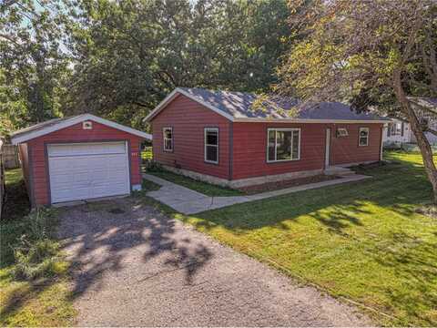 105 Ross Garden NW, Alexandria, MN 56308
