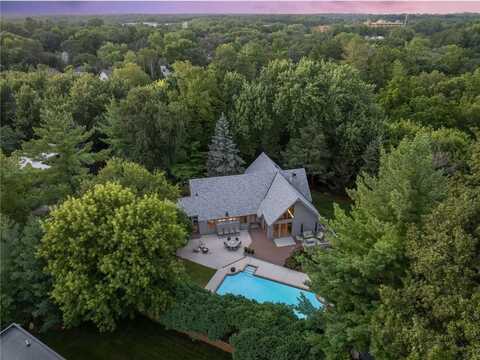 4004 Roanoke Circle, Golden Valley, MN 55422