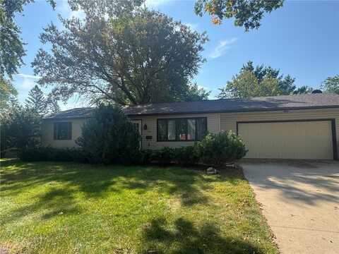 349 13th Street SW, Owatonna, MN 55060