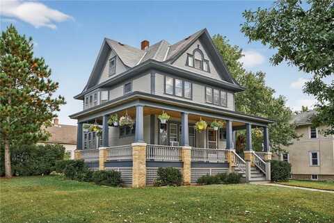 1005 Como Boulevard E, Saint Paul, MN 55103