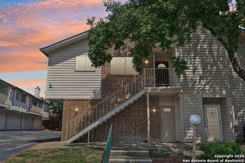 349 Harmony Ct, San Antonio, TX 78217