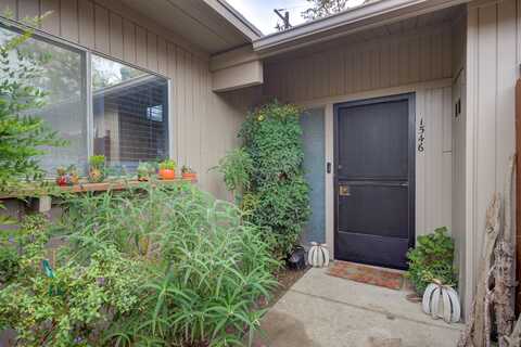 1544-1546 Oak Street, SOLVANG, CA 93463