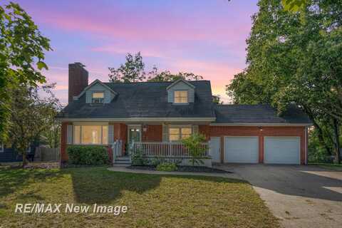 1708 Bauss, Midland, MI 48642