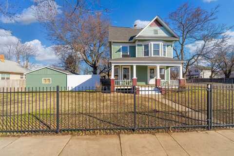 1002 W University Ave, Wichita, KS 67213