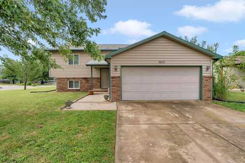 6613 N Grove St, Park City, KS 67219
