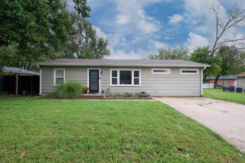 212 W Palmetto Ave, Arkansas City, KS 67005
