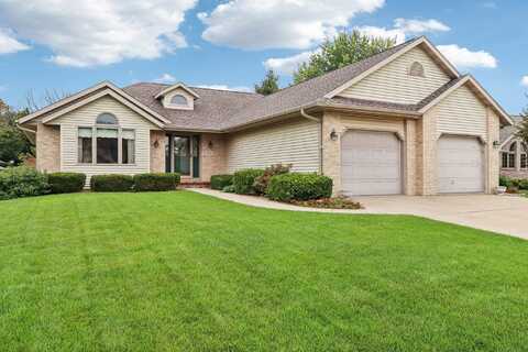 655 Corta Court, Arlington, WI 53911
