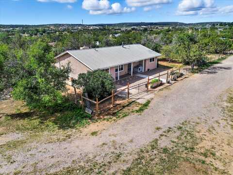 52 A E Church Street, Edgewood, NM 87015