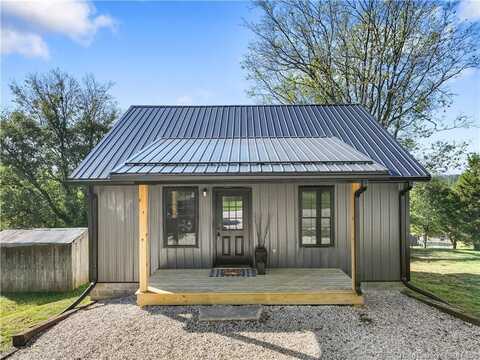319 Horton Avenue, Paoli, IN 47454