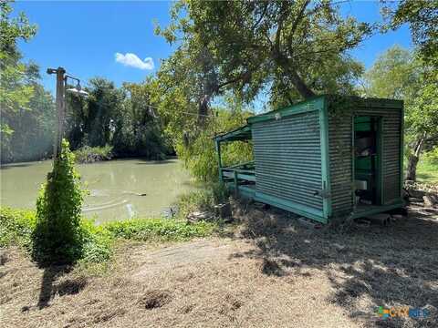 3 Haeber Lane, Tivoli, TX 77990