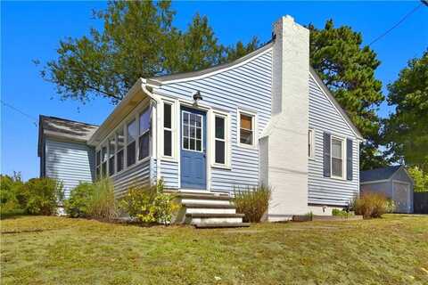18 Lakeview Drive, Narragansett, RI 02882