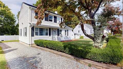 65 Border Street, West Warwick, RI 02893