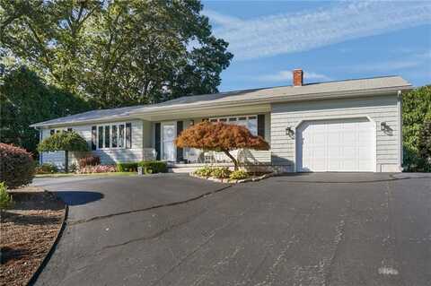 52 Bayview Drive, West Warwick, RI 02893