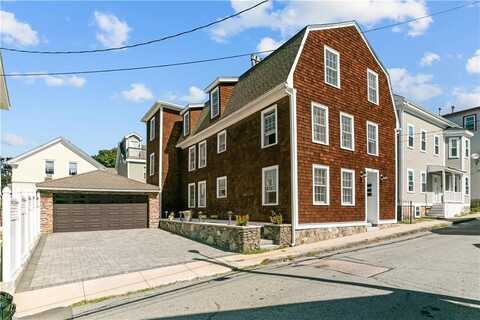 30 Brewer Street, Newport, RI 02840