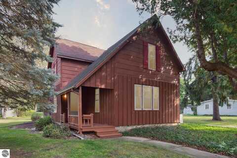 131 Moyer Avenue, Alma, MI 48801