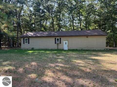7861 N Bass Lake Road, Irons, MI 49644