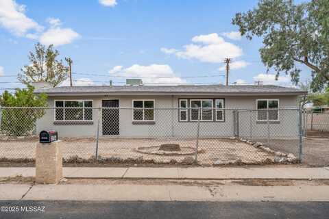 3704 E Ellington Place, Tucson, AZ 85713