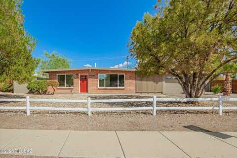 7081 E Calle Betelgeux, Tucson, AZ 85710