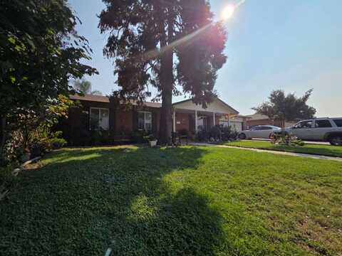 1619 W Monte Vista Avenue, Visalia, CA 93277