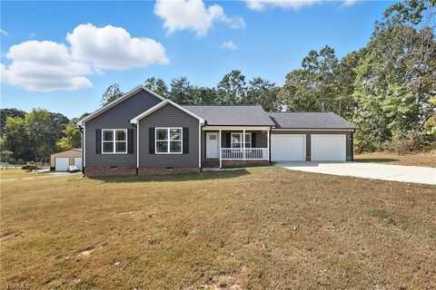 324 Carriage Trace Lane, Lexington, NC 27295