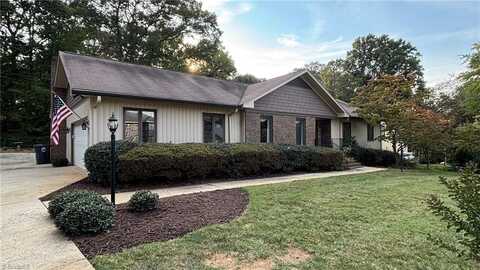 3407 Deep Green Drive, Greensboro, NC 27410