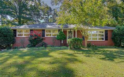 3660 Lakeview Drive, Pfafftown, NC 27040