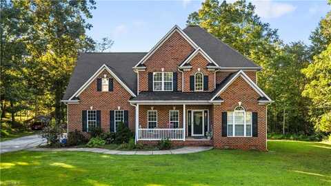 1333 Plantation Court, Randleman, NC 27317