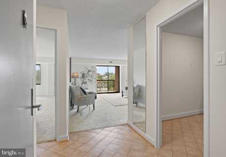 200 N PICKETT STREET, ALEXANDRIA, VA 22304