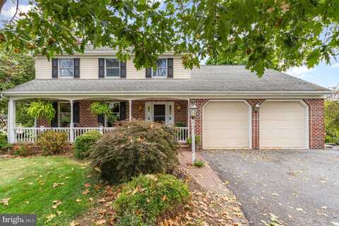 5 BLUEBERRY CIRCLE, LANCASTER, PA 17602