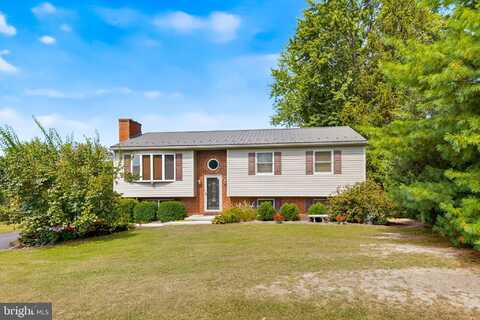 23 PLEASANTON DRIVE, EAST BERLIN, PA 17316