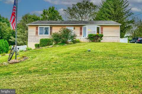 661 S DUKE STREET, RED LION, PA 17356