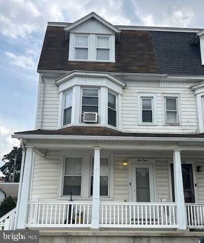 58 E RAILROAD STREET, SPRING GROVE, PA 17362