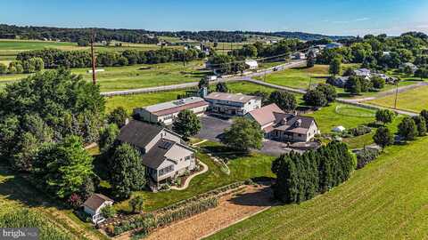 112 MAXWELL HILL ROAD, MORGANTOWN, PA 19543